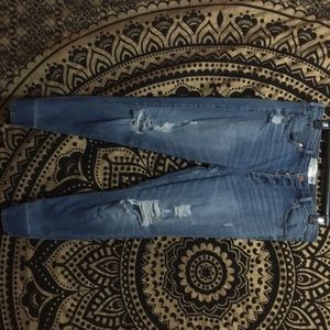 Abercrombie & Fitch ( Ankle Jeans/ High Rise )